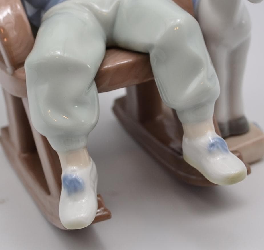 疲れちゃった　＃5846　★リヤドロ　スペイン　ポーセリン　光沢仕上げ　絶版