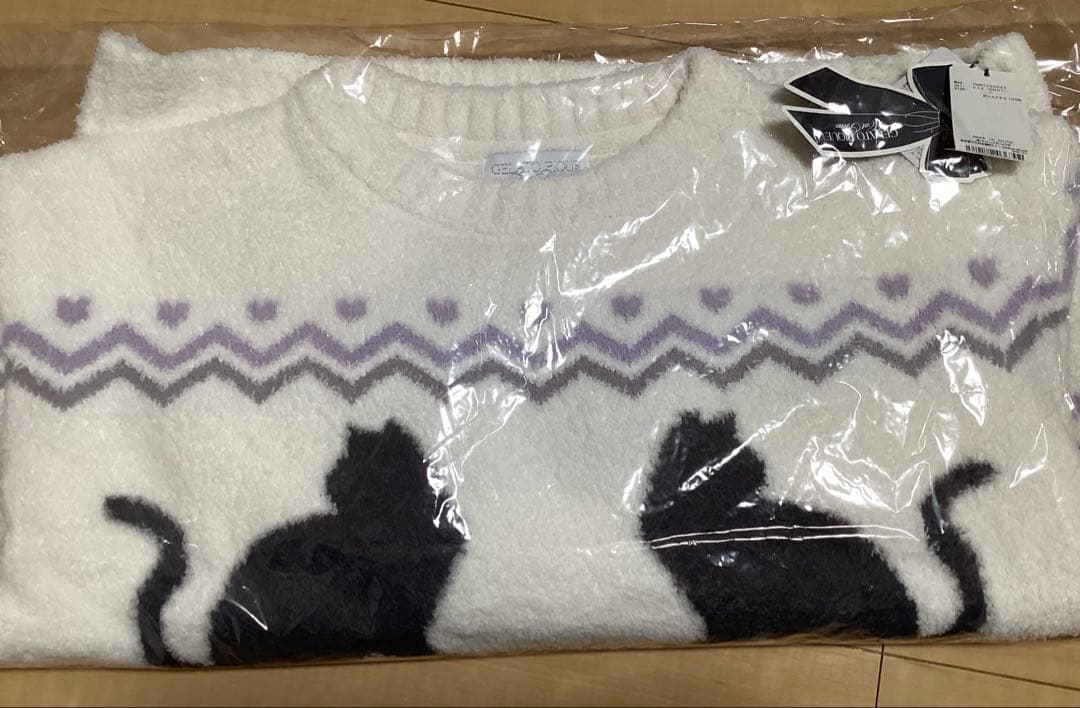 ジェラートピケ　CATジャガードプルオーバー　黒猫　ネコ　トップス