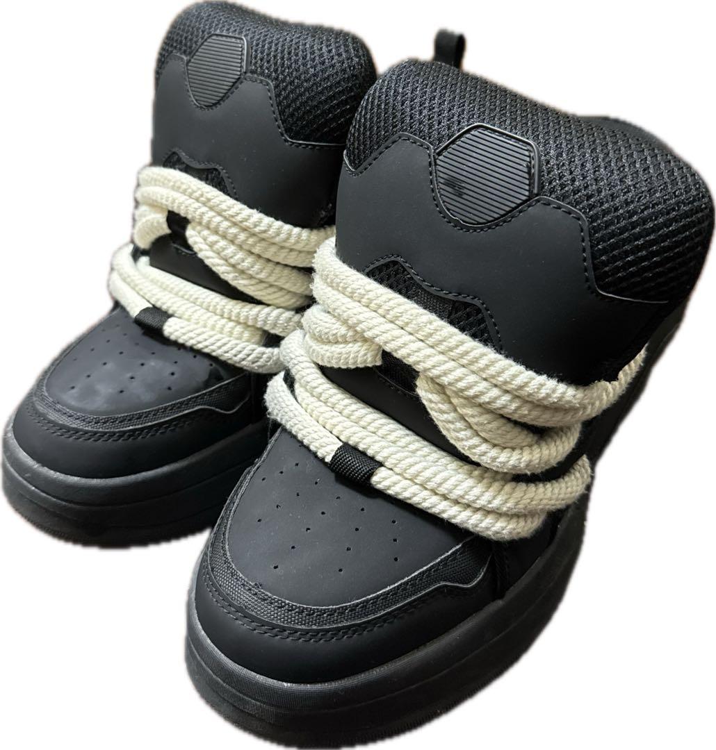 スケートロープスニーカー