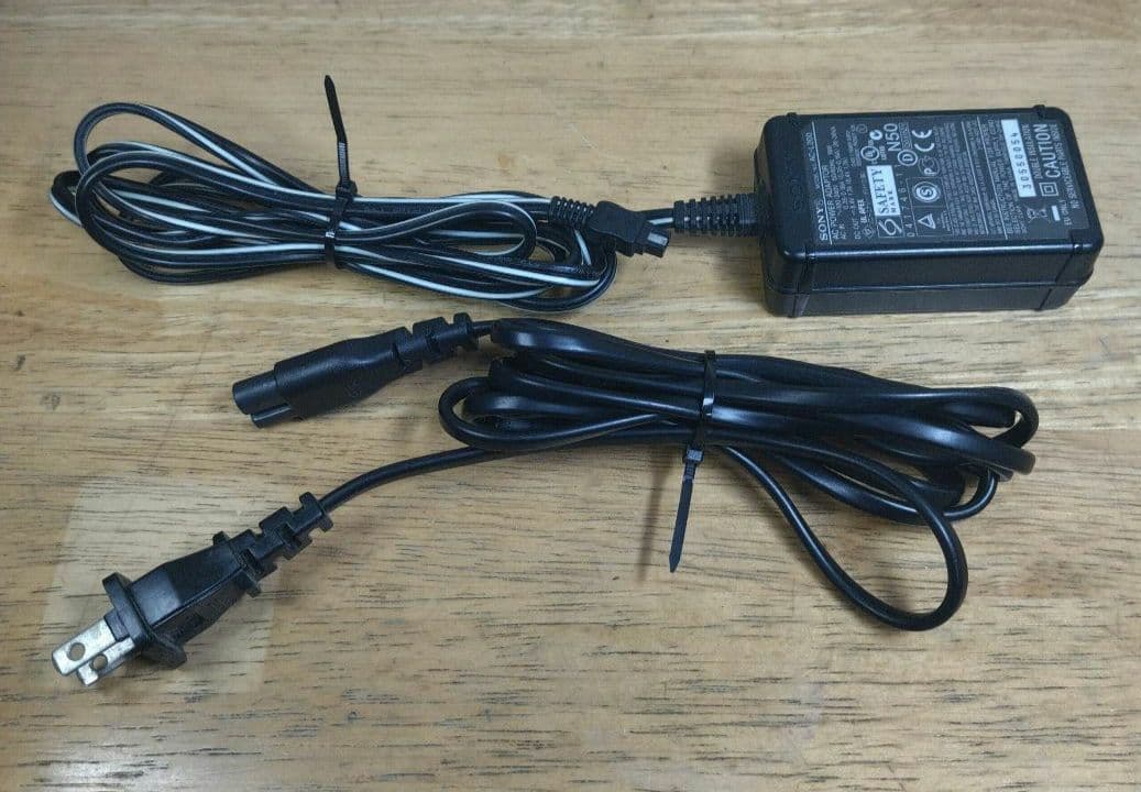 SONY HANDYCAM HDR-PJ590　SD付