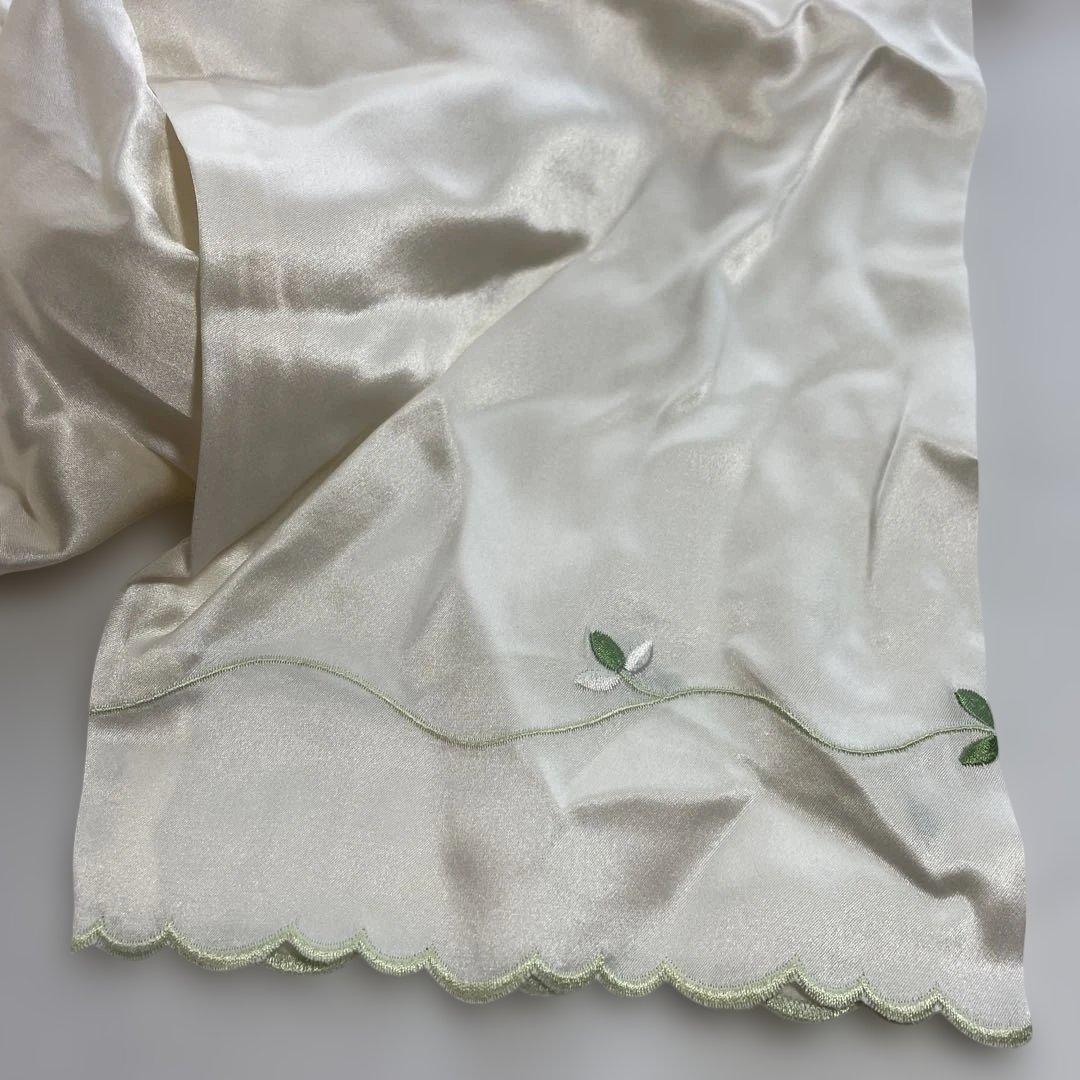 シ*ん様 Wacoal シルク パジャマ ホワイト　シルク　絹