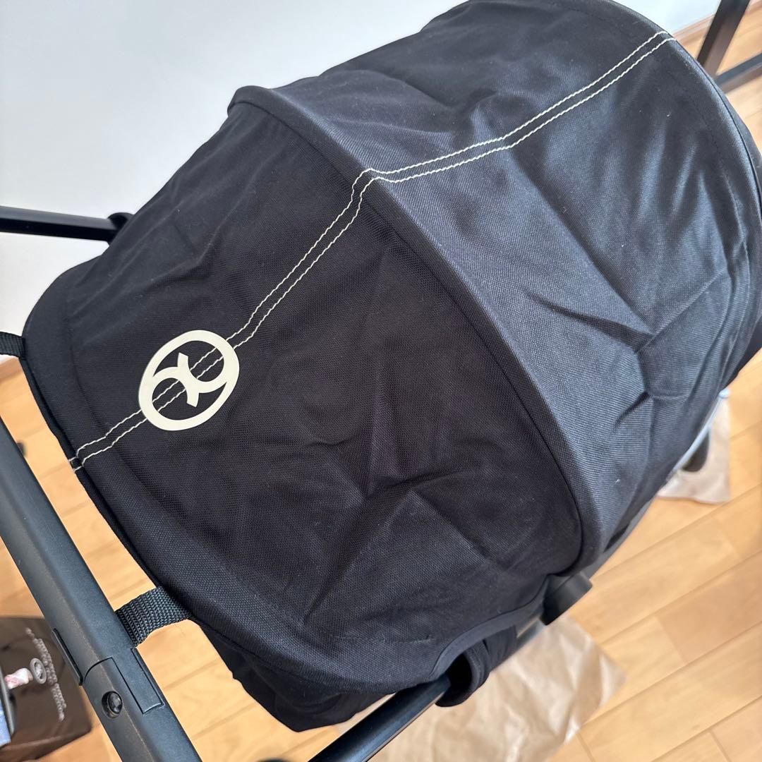 サイベックス リベル ブラック 2022年型 バンパーバー、トラベルバッグ付き