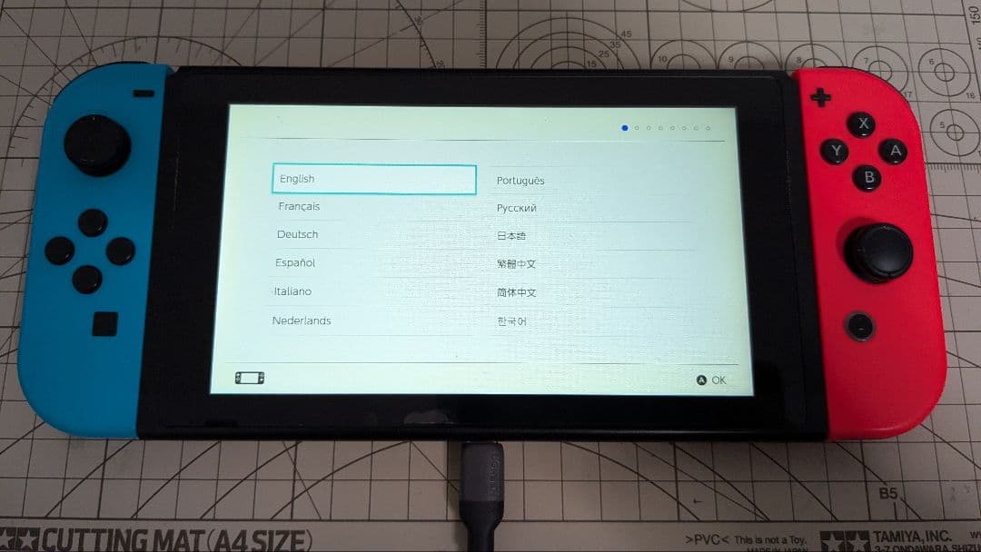 Nintendo Switch 本体 青/赤 Joy-Con 付属品完備