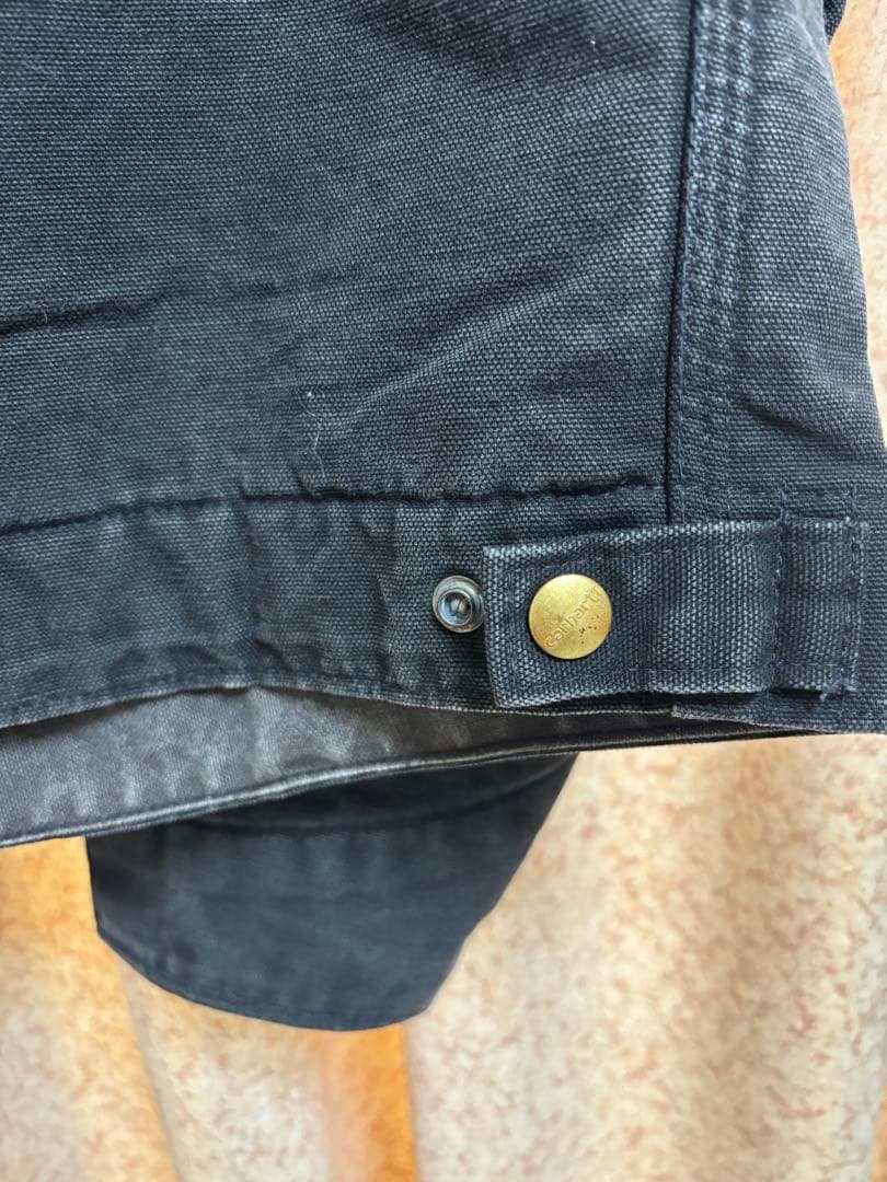 カーハート　デトロイトジャケット　ブラック