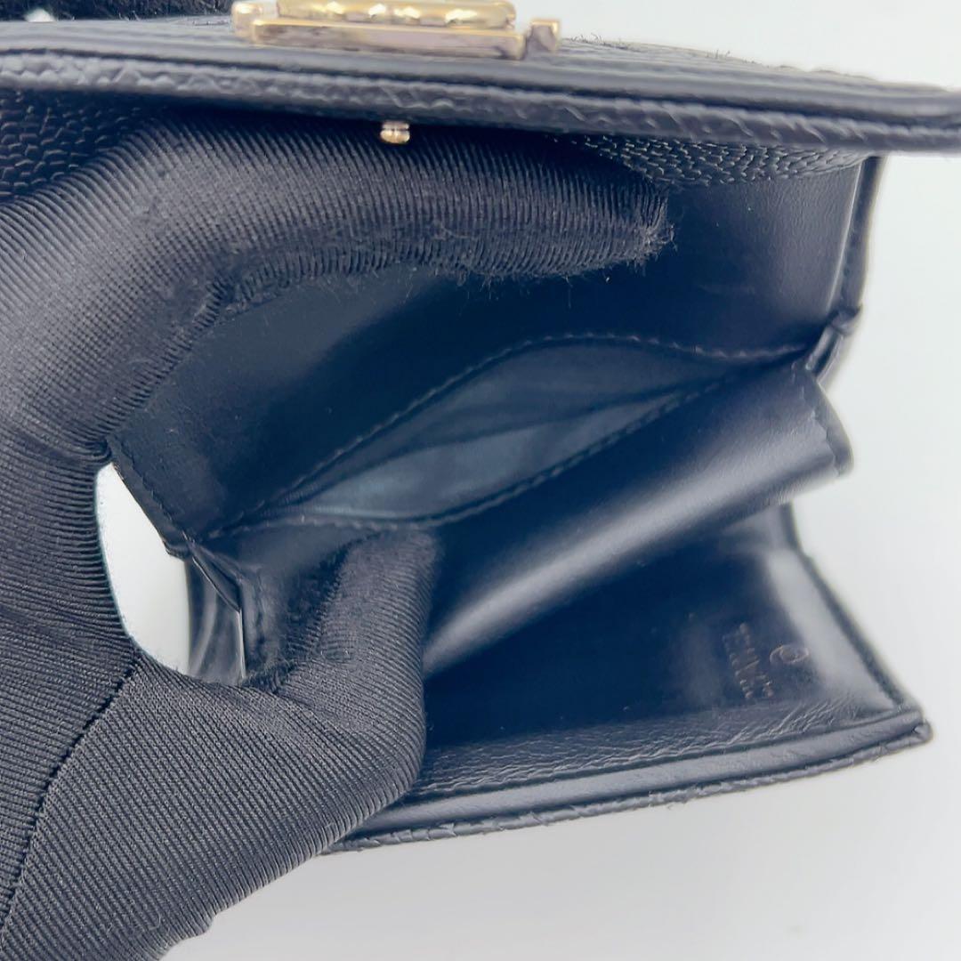 【美品】CHANEL ボーイシャネル マトラッセ キャビアスキン 財布 755