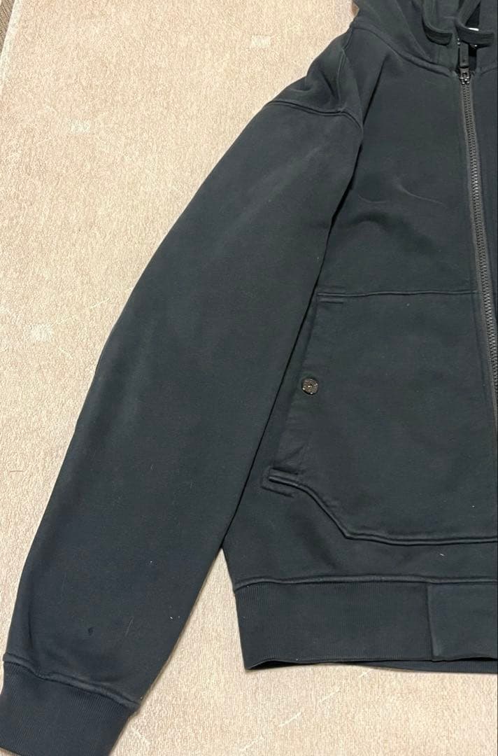 stone  zip パーカー