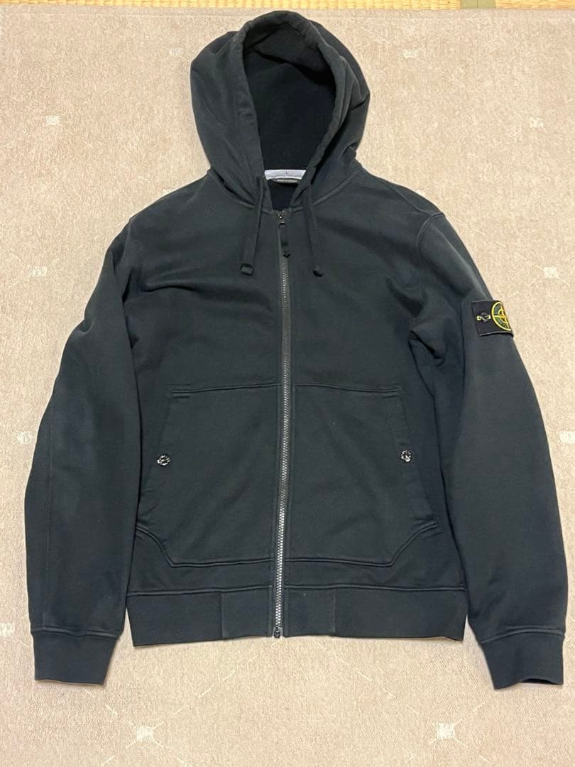 stone  zip パーカー