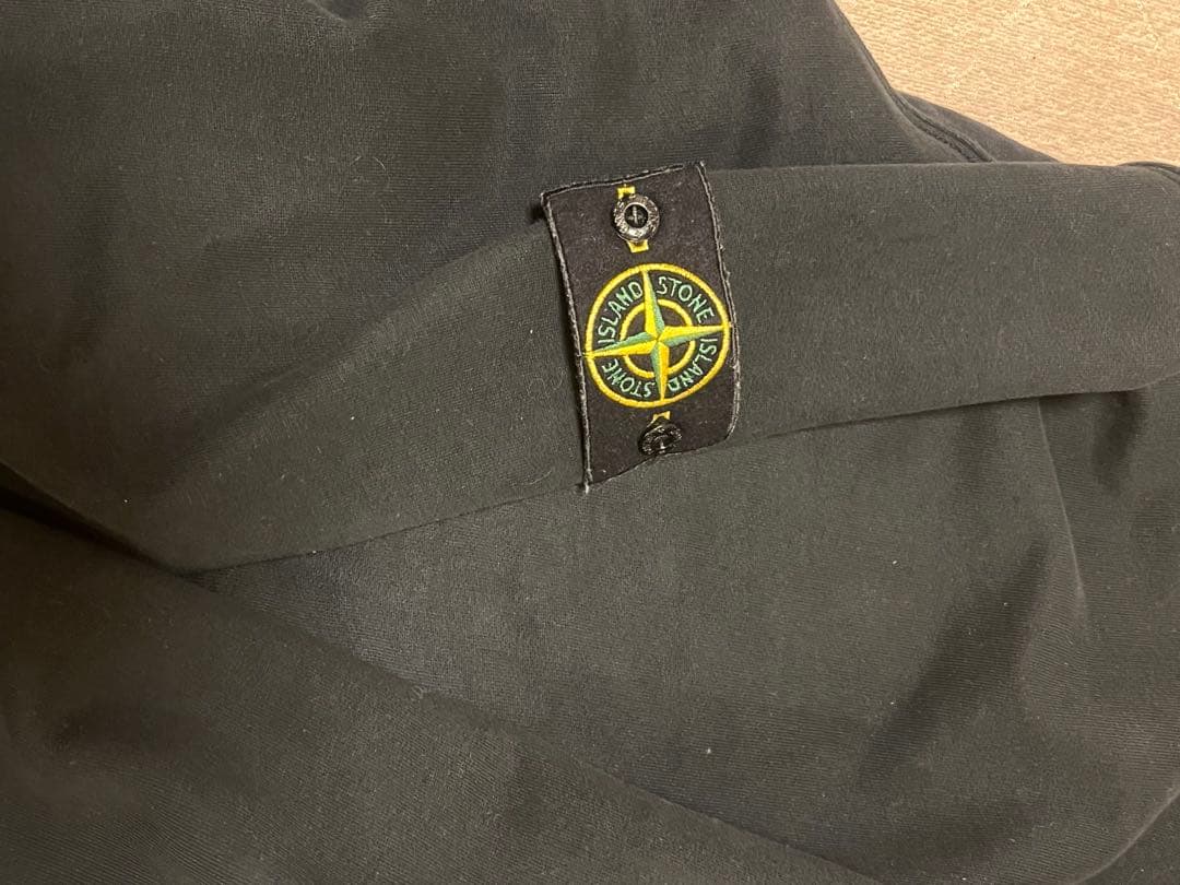stone  zip パーカー