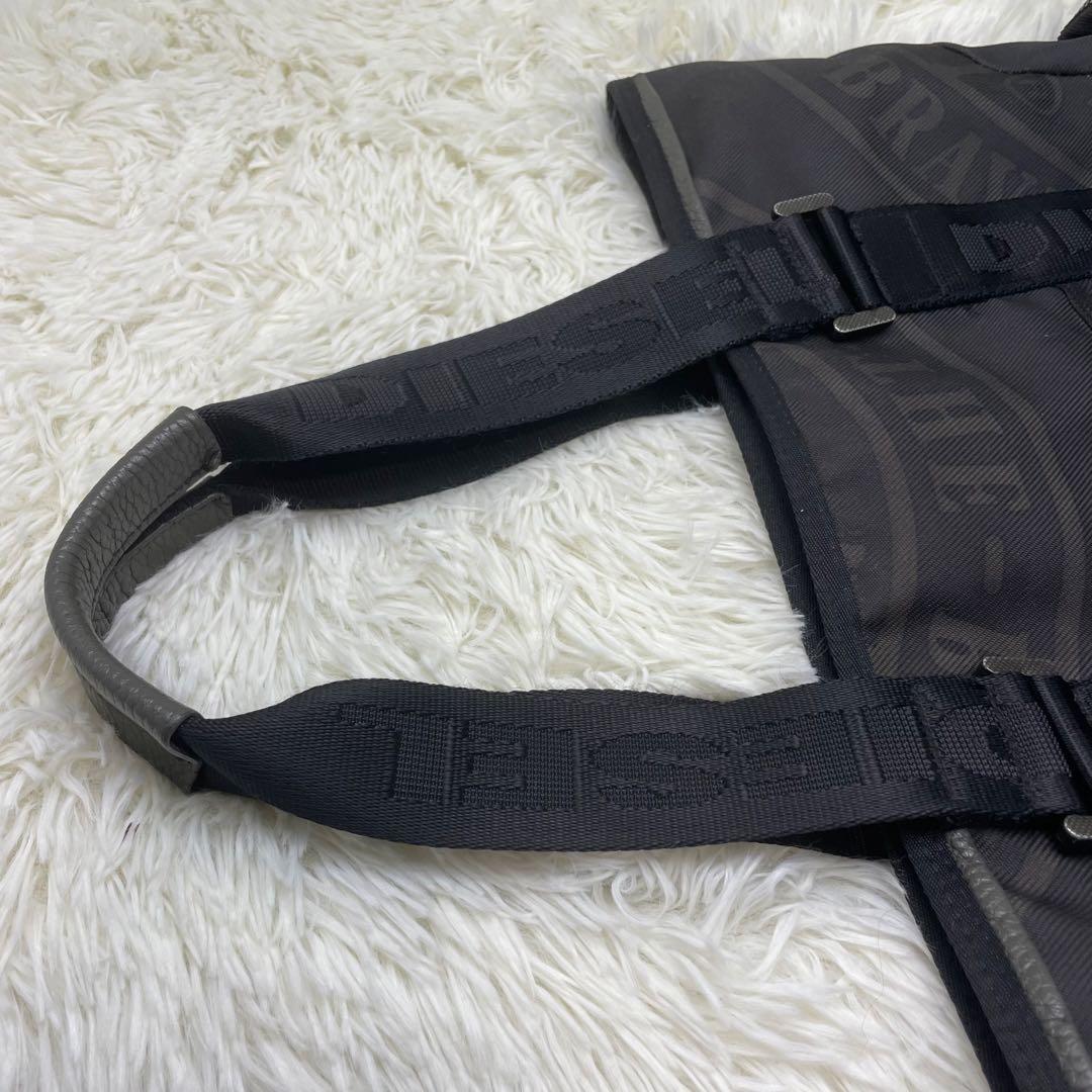 DIESEL ディーゼル トートバッグ A4収納可 ロゴストラップ ナイロン 黒