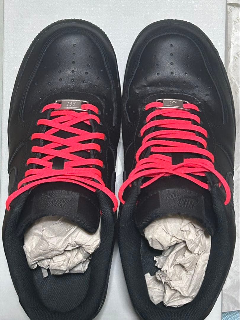 Nike Air Force 1 ブラック レッド靴紐