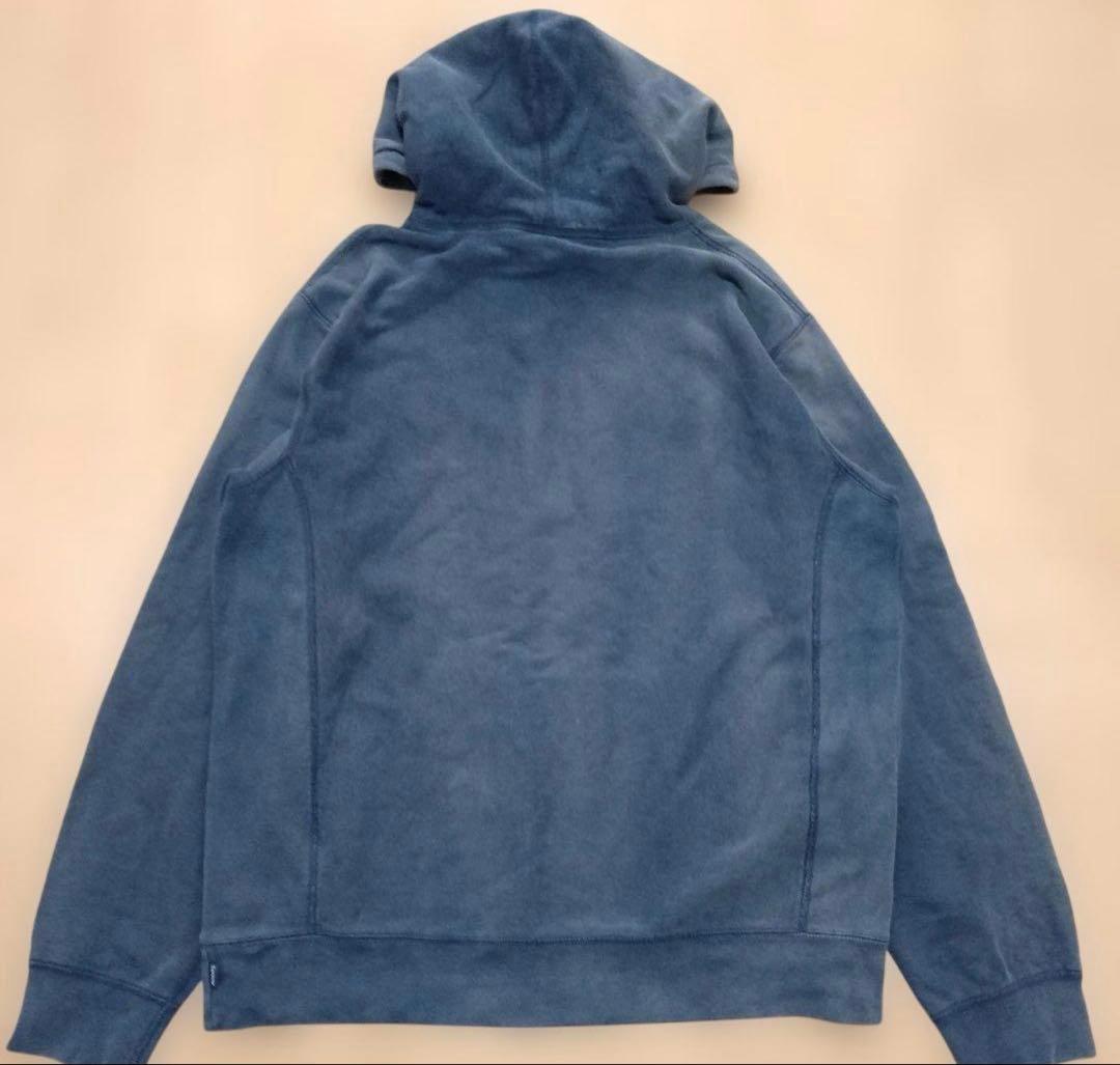 SUPREME フード付きパーカー