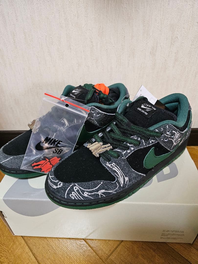 の*み様 【新品未使用】There × Nike SB Dunk Low Pro