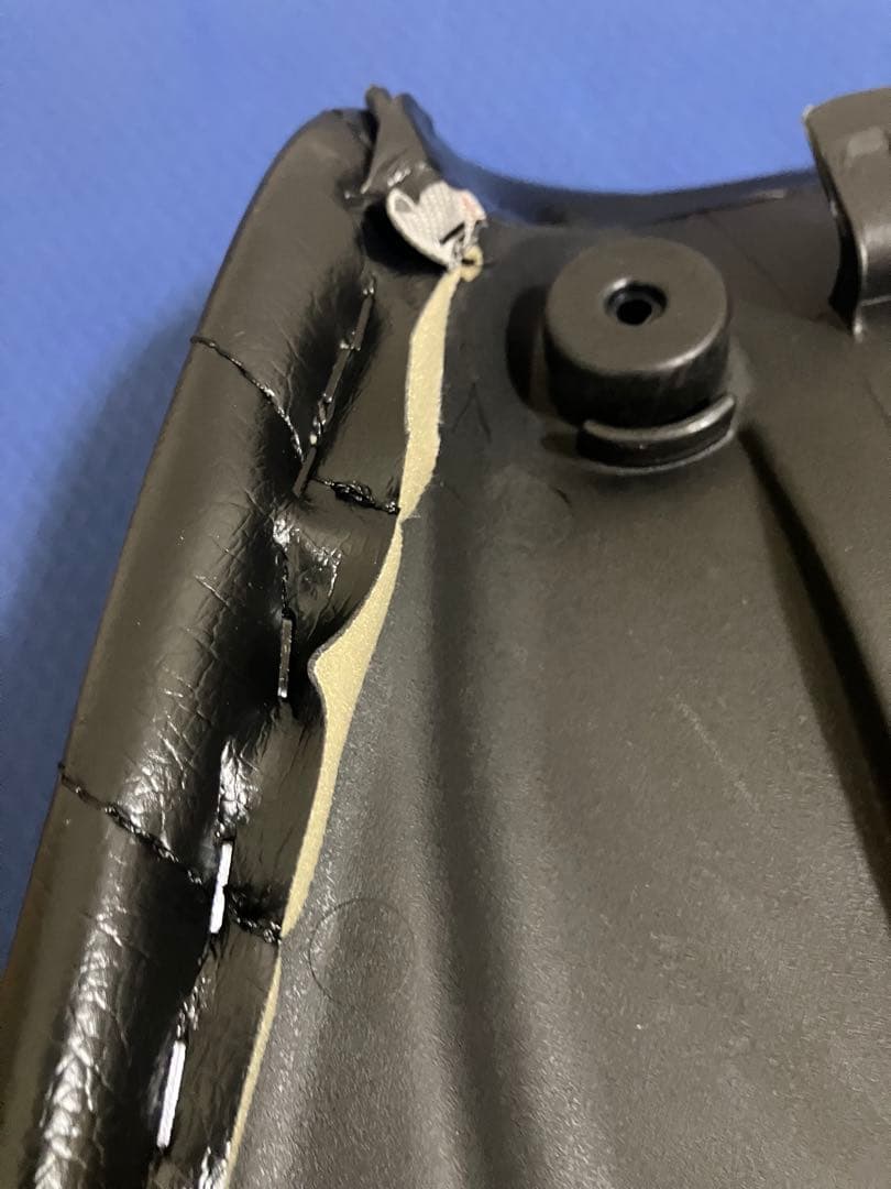 Kawasaki カワサキ　Z900RS 用　シート　タックロール　カスタム