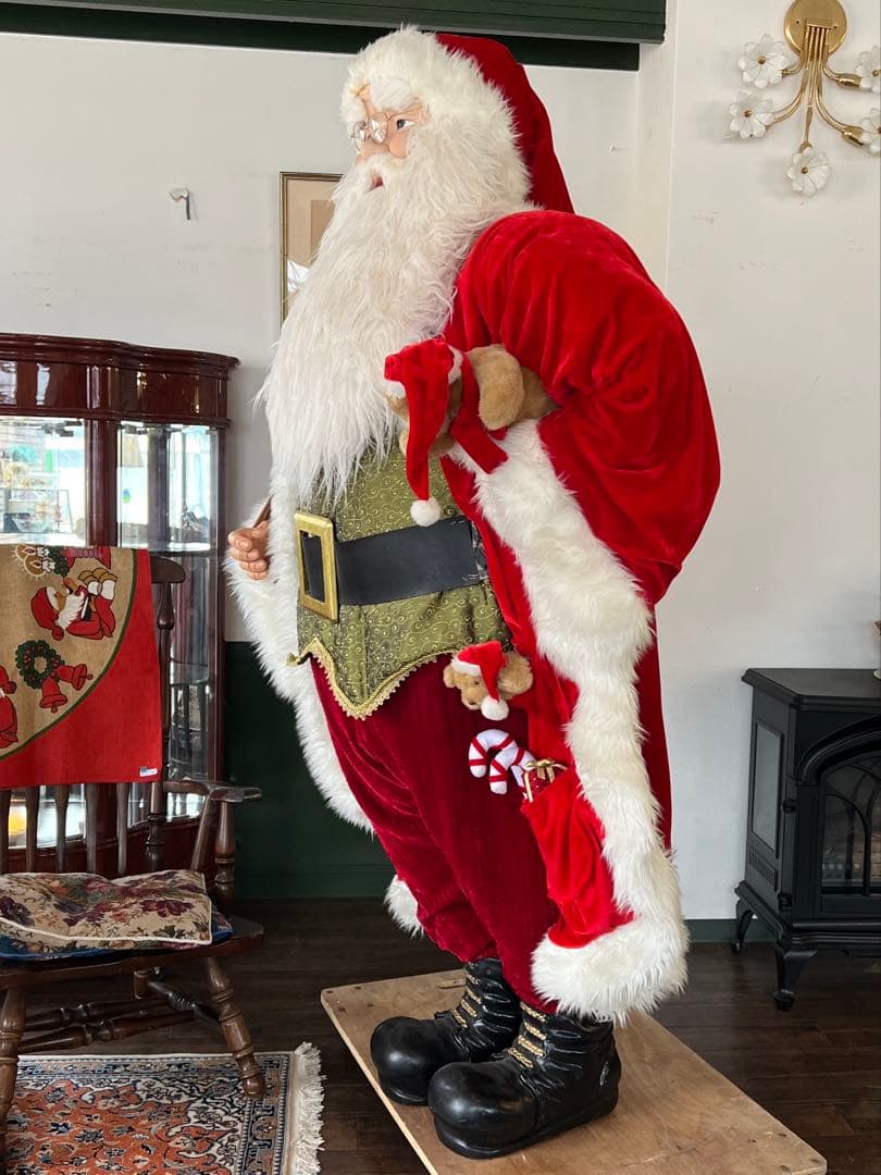k165 クリスマス 存在感たっぷりのサンタクロースのオブジェ 大型 店舗什器