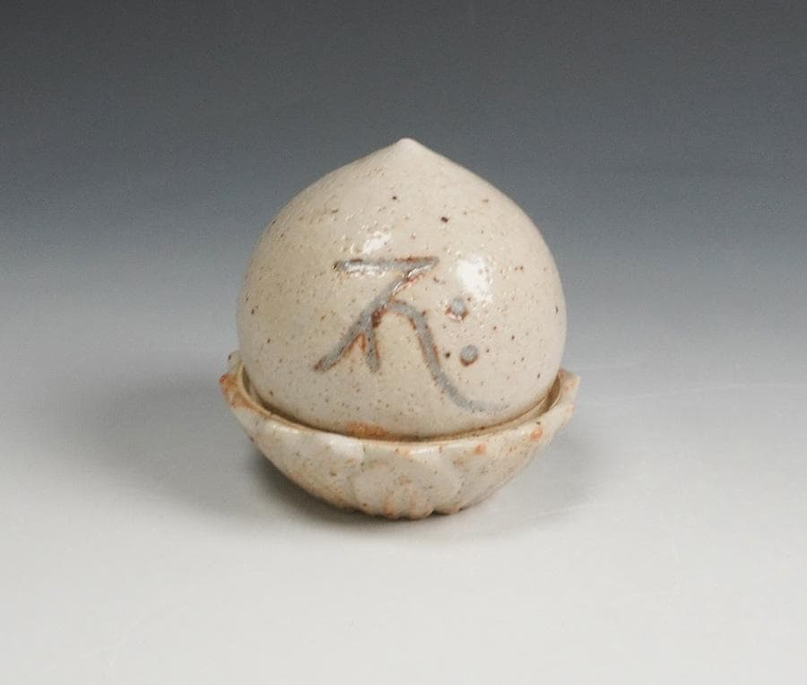 表千家不白流 七世宗順為 七回忌 志野宝珠香合 八世 川上宗順 書付