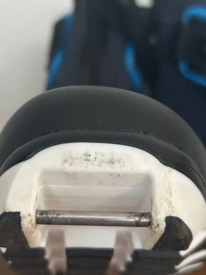 SALOMON スキー用ブーツ 黒/青　RS8 スケーティング 2024年モデル