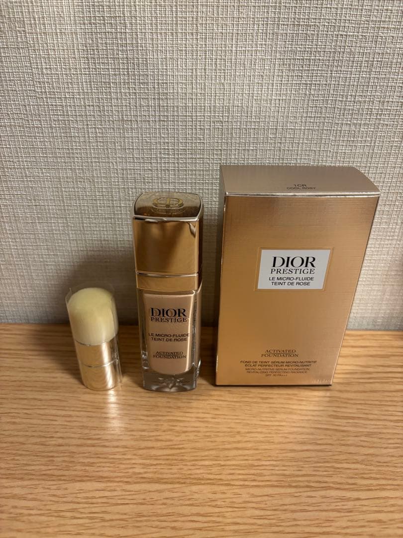 Dior最高級品　プレステージ　マイクロ　フルイド　タン 1CR