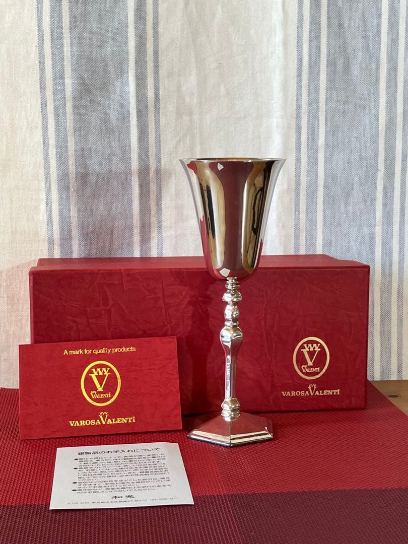 ①VAROSA VALENTi銀メッキ装飾カップ（ワインカップ）1個　箱付き
