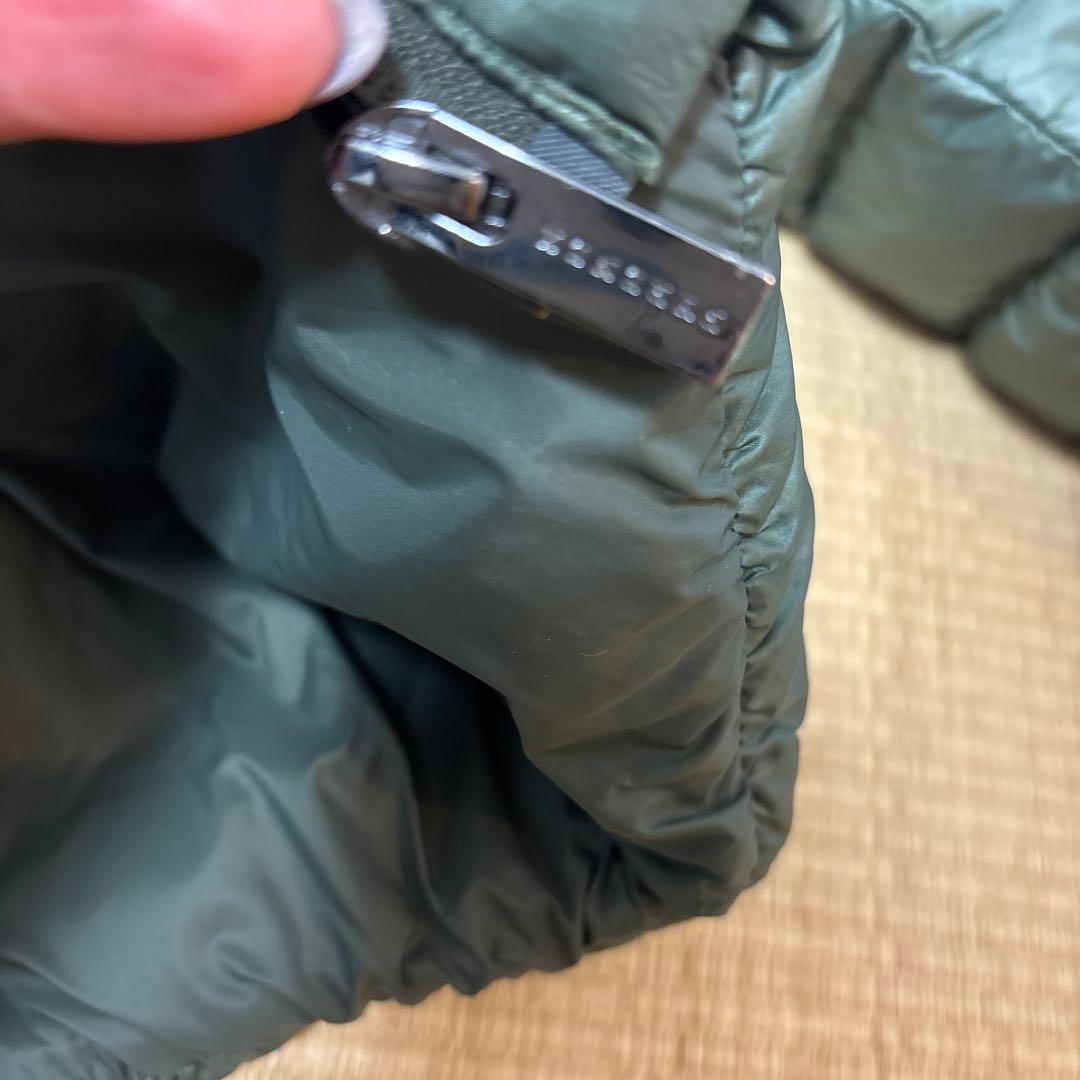 ピレネックス　38サイズ軽量ダウンジャケット オリーブグリーン 収納袋付き