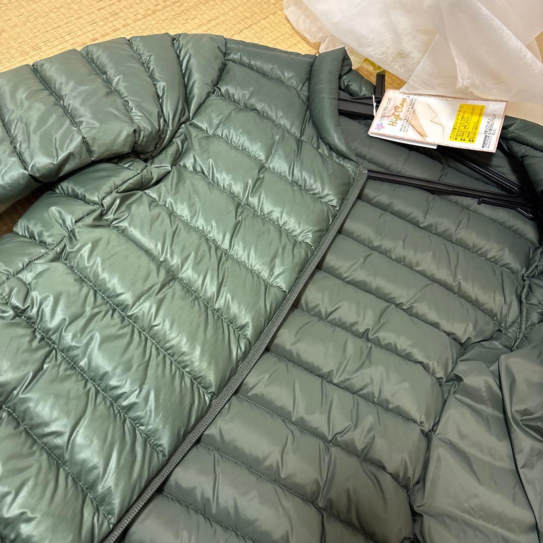 ピレネックス　38サイズ軽量ダウンジャケット オリーブグリーン 収納袋付き