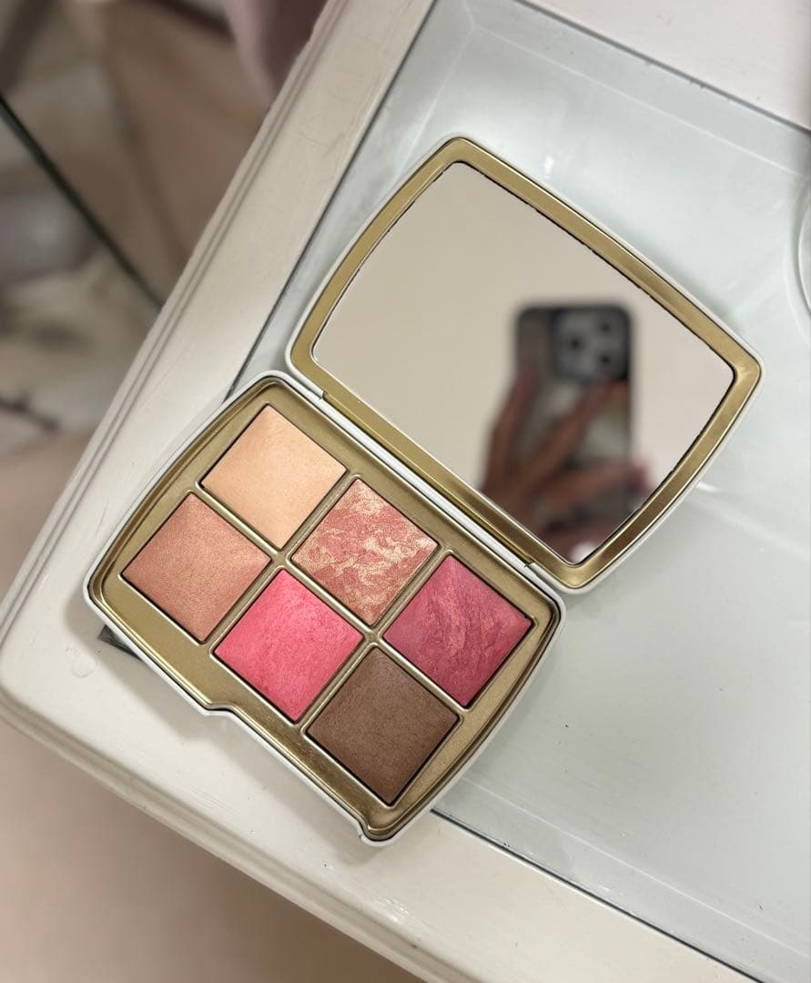 チーク HOURGLASS Ambient Lighting Edit EVIL EYE