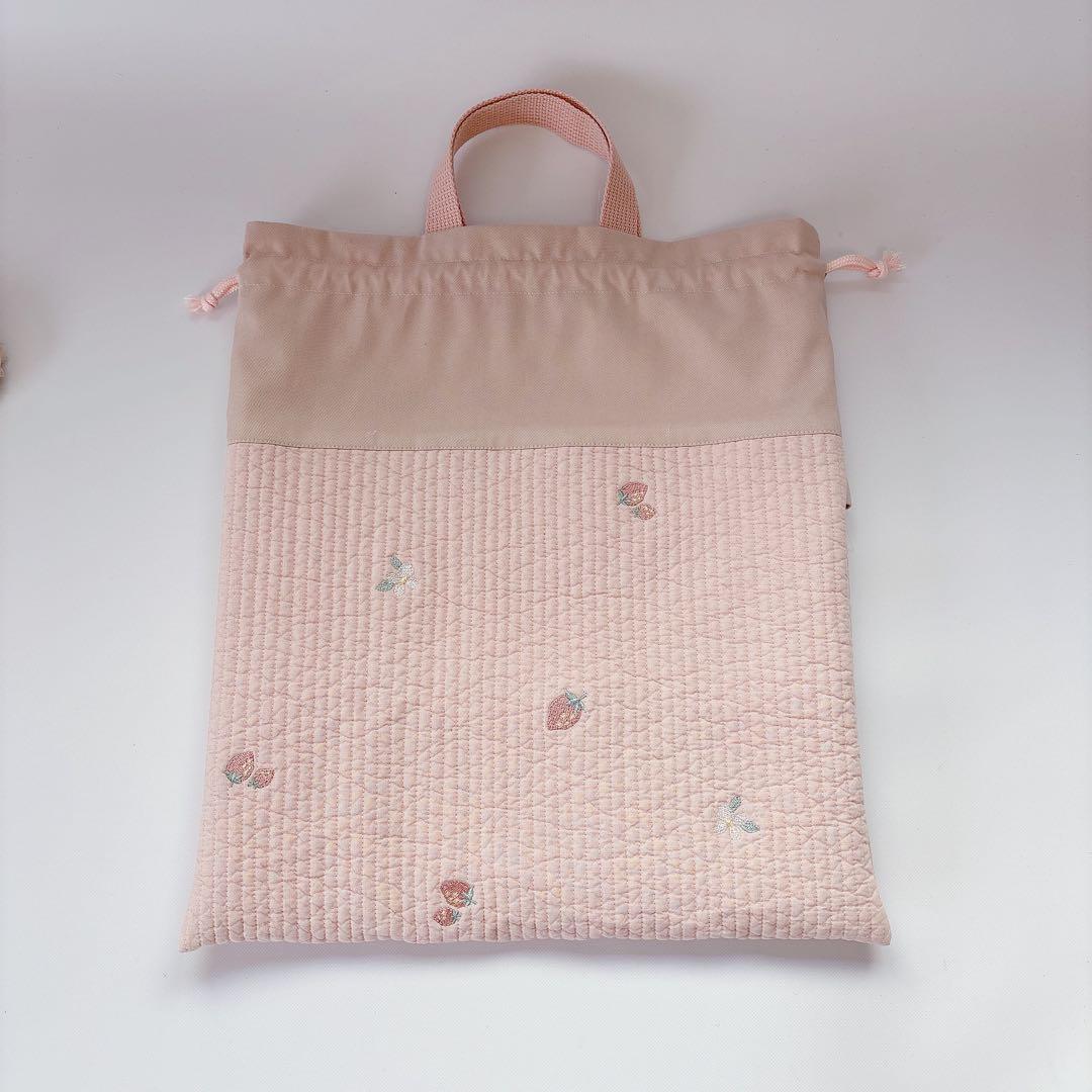 akiko様　レッスンバッグ　上履き袋　体操着袋　ヌビ　キルト　いちご　刺繍生地