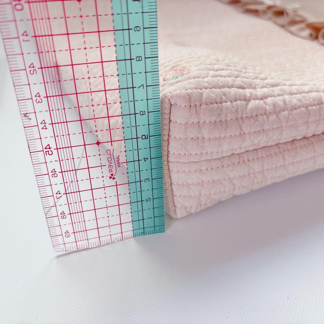 akiko様　レッスンバッグ　上履き袋　体操着袋　ヌビ　キルト　いちご　刺繍生地