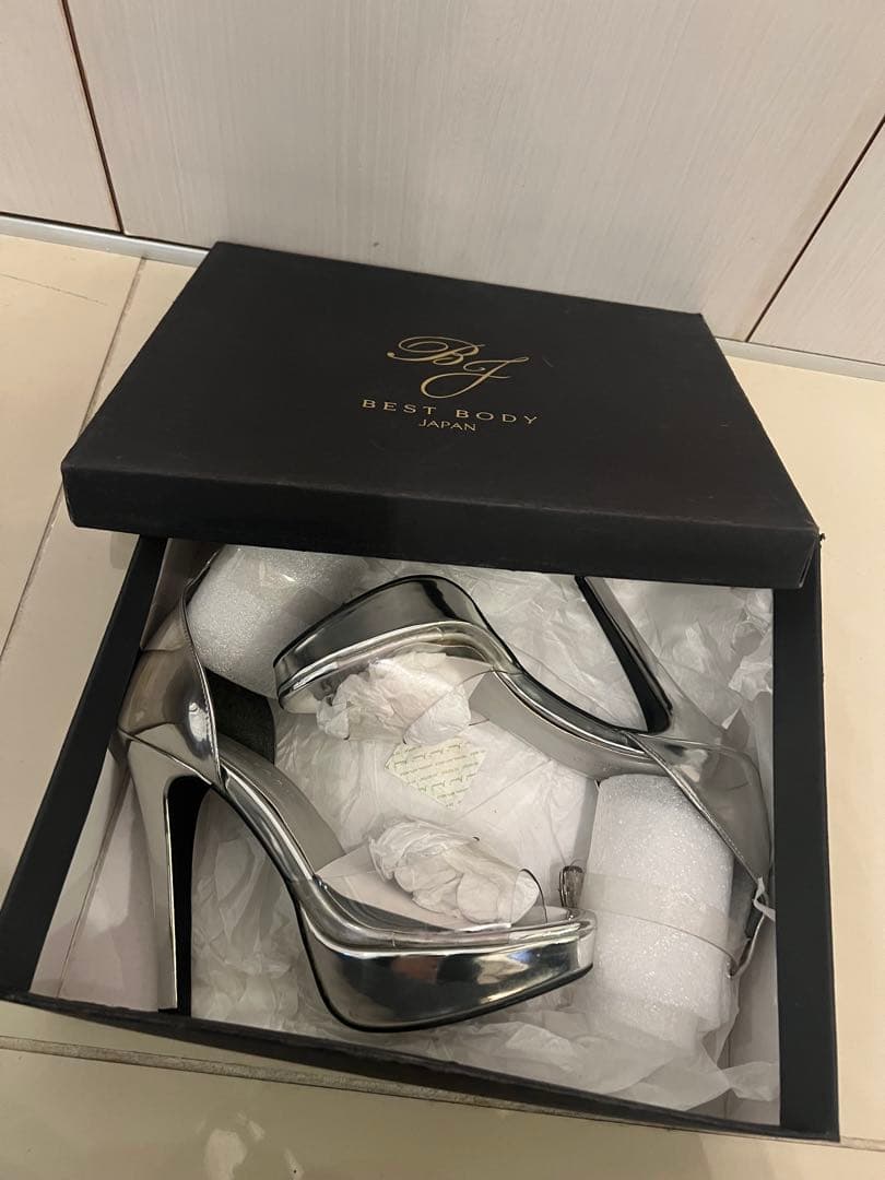 ベストボディジャパン公式ヒール24cm クリアストラップシルバー ⭐️再々々値下⭐️