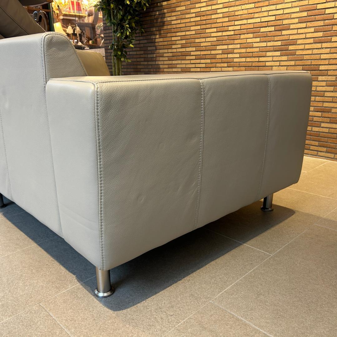 水無月セール♥美品　BoConcept　ボーコンセプト　本革ソファー2～３人掛け