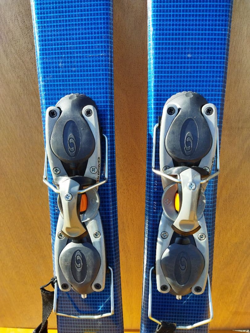 サロモン　SALOMON　ショートスキー　青　スポーツ