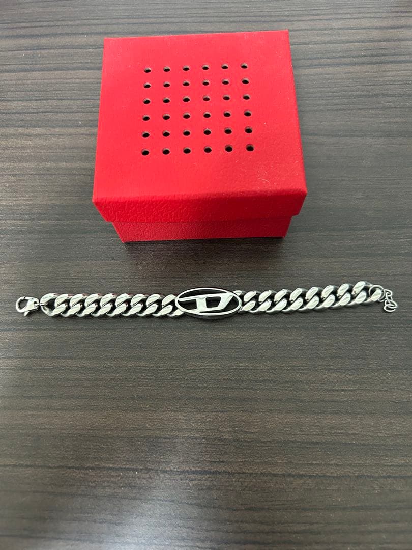 DIESELシルバーチェーンブレスレット