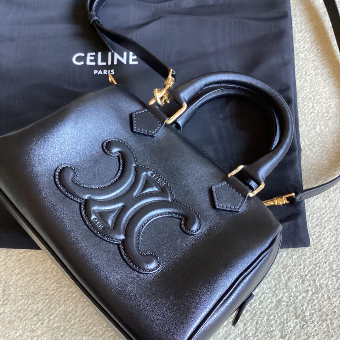 お決まり品　セリーヌスモールボストンバック黒トリオンフ