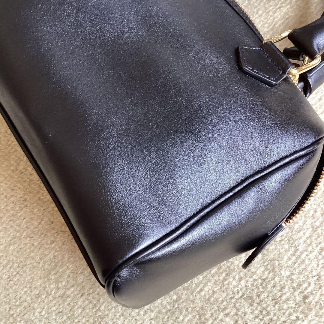 お決まり品　セリーヌスモールボストンバック黒トリオンフ