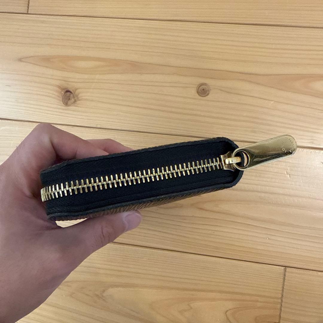 ルイヴィトン　LV エピ　長財布 ラウンドファスナー