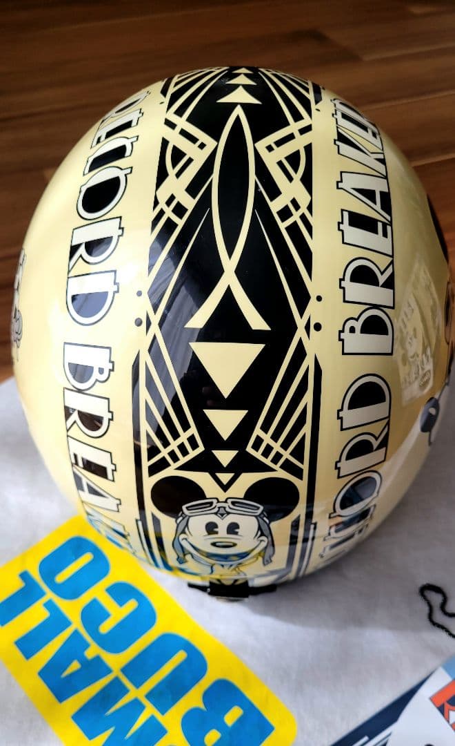 【Disneyコラボ限定完売品】Buco ヘルメット