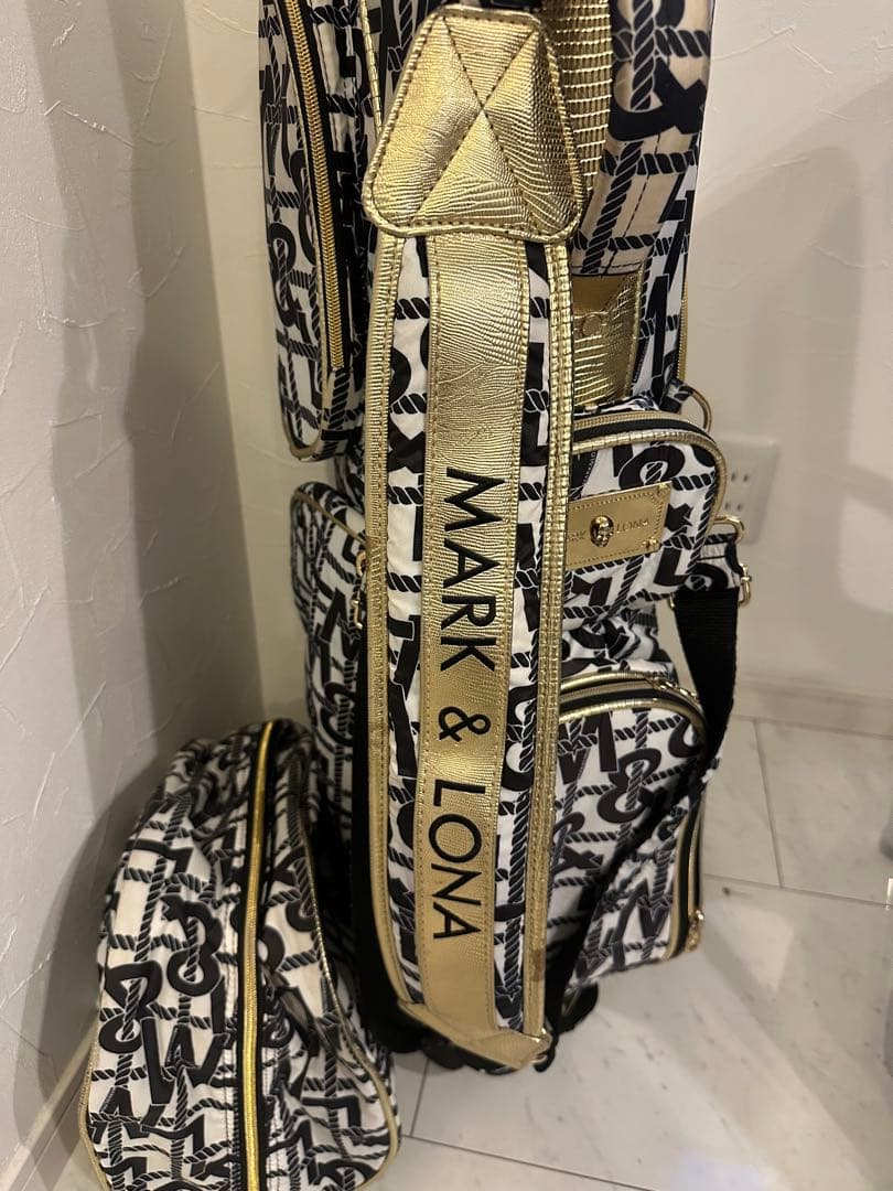 マークアンドアンドロナ　キャディバッグ