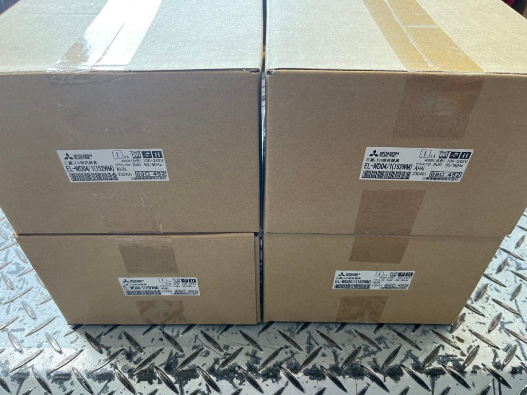 LED照明器具　防雨形　軒下用　ベースダウンライトΦ100 4台セット