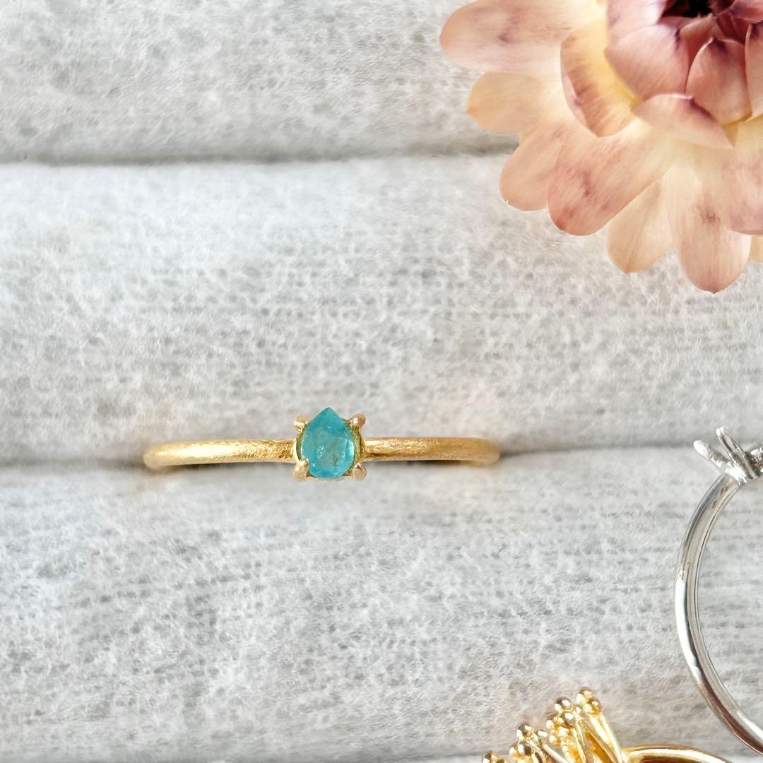 可愛い色のパライバトルマリン　フリーサイズリング