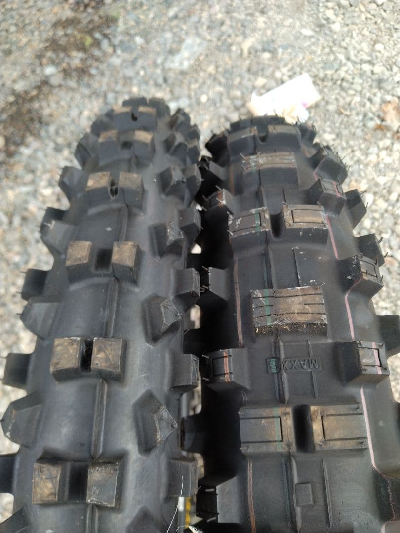 MAXXIS 90/90-21 120/90-18　オフロードタイヤ