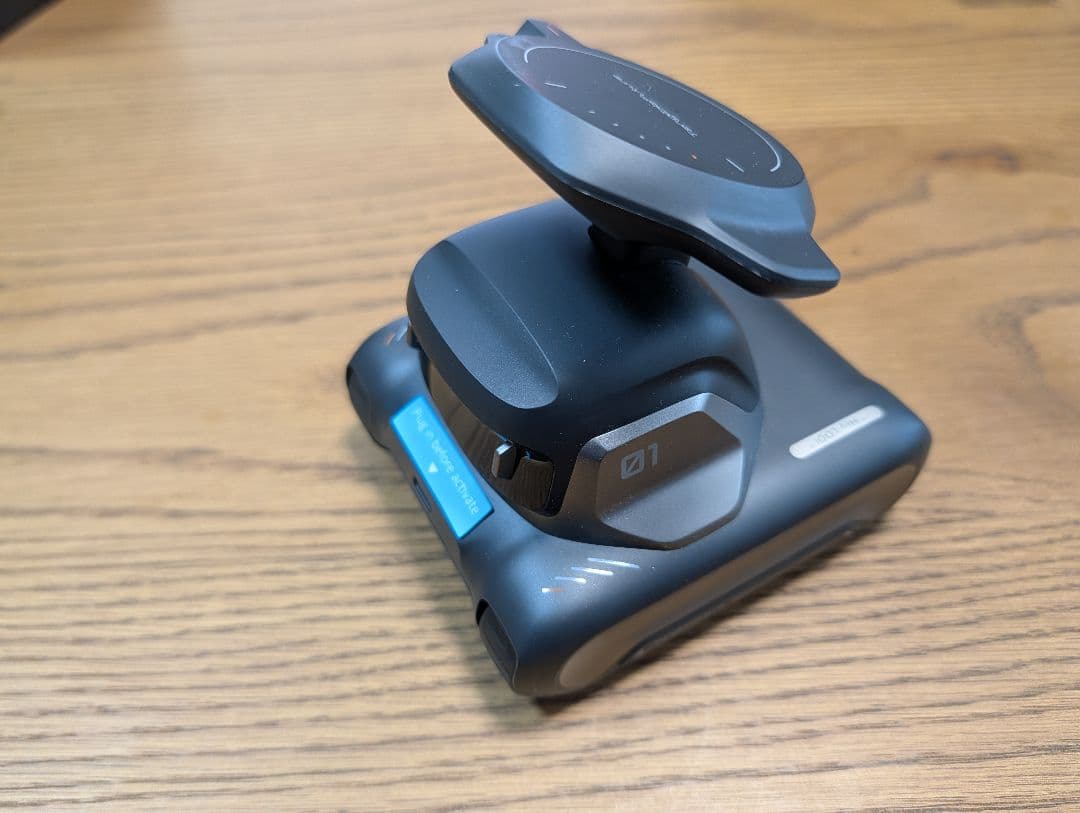 シュミ　LOOI Robot（ChatGPT搭載)