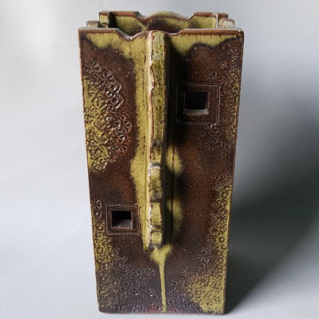 信楽焼傘立て  変形角格子 高さ４４cm