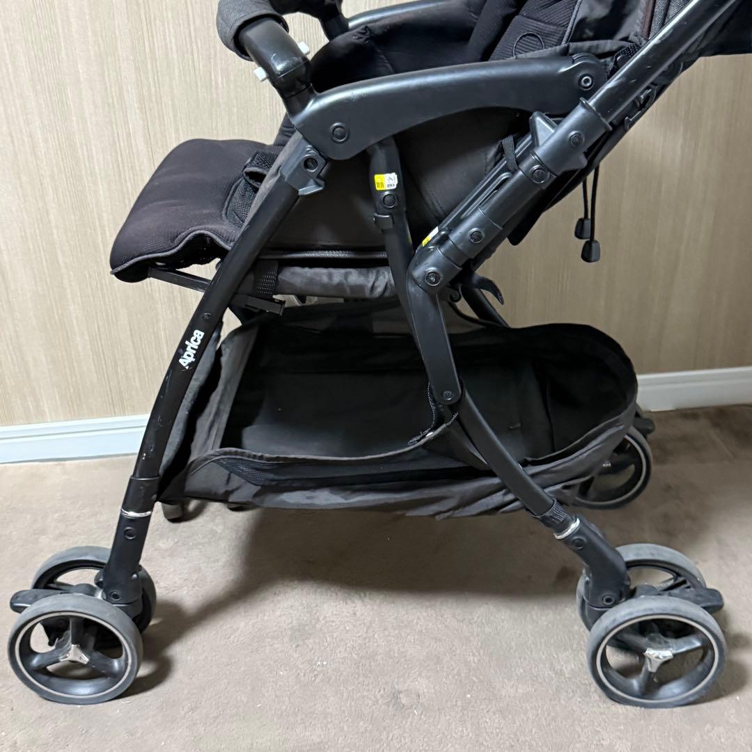 Aprica ラクーナクッションフリープラス 2022 アップリカ グレー