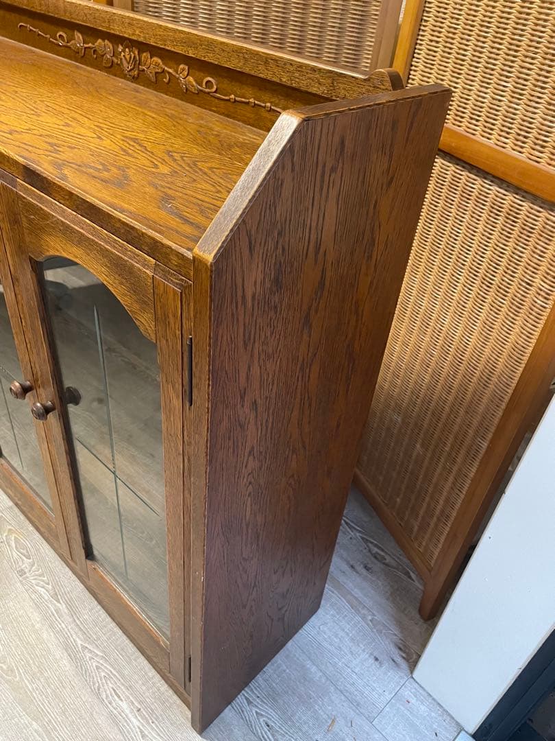 アンティーク　レトロ　ブラウン 木製キャビネット ガラス扉付き