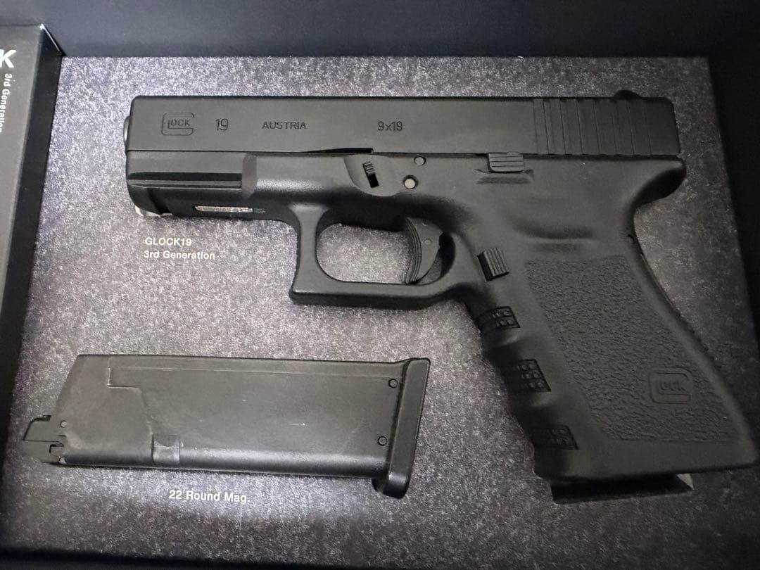 GLOCK 19 3rd Generation ガスガン　マルイ製オモチャ