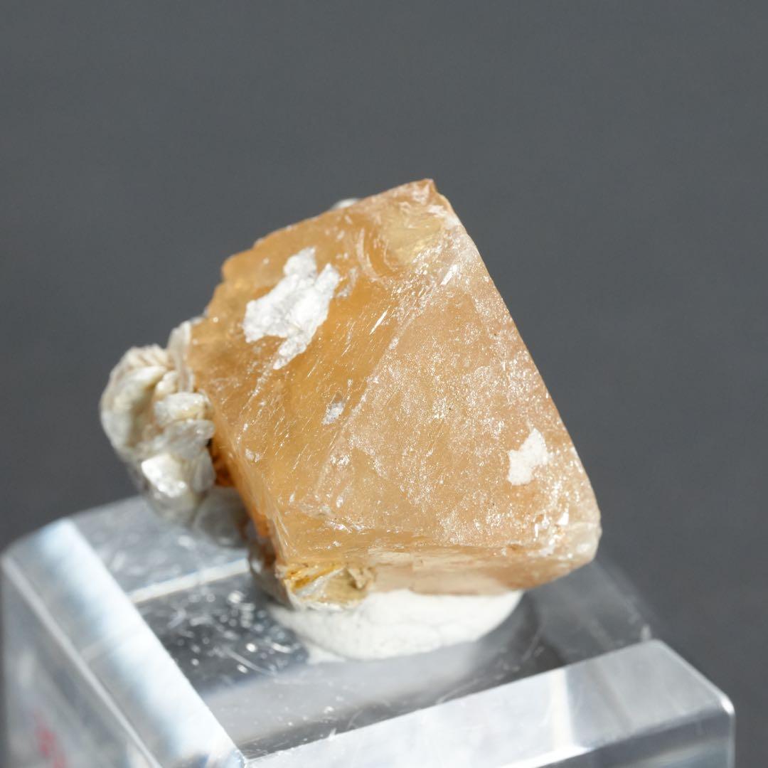 【タングステンの鉱物】灰重石 23×24×22mm