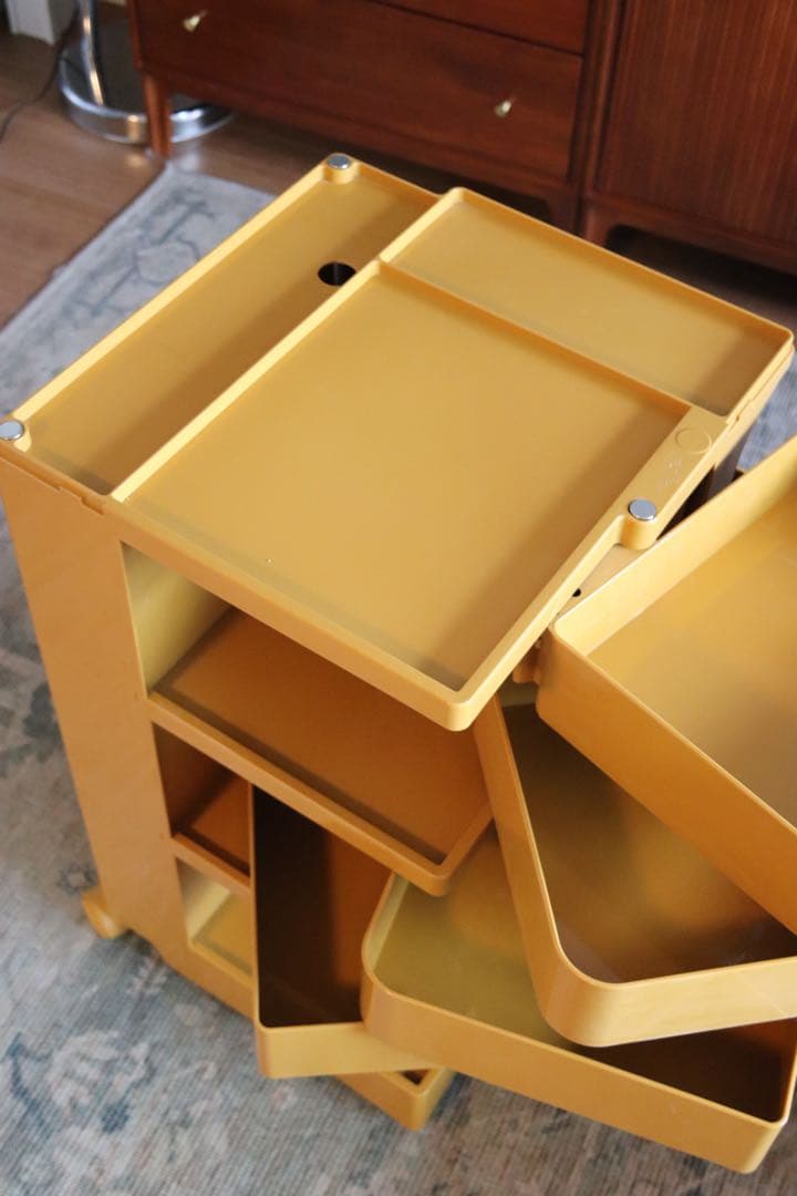 ボビーワゴン　イエロー　TYPE5