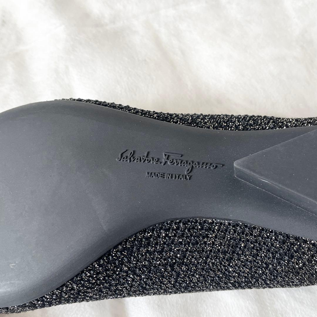新品未使用✨サルヴァトーレフェラガモ　VIVA パンプス　ブラック　VARA
