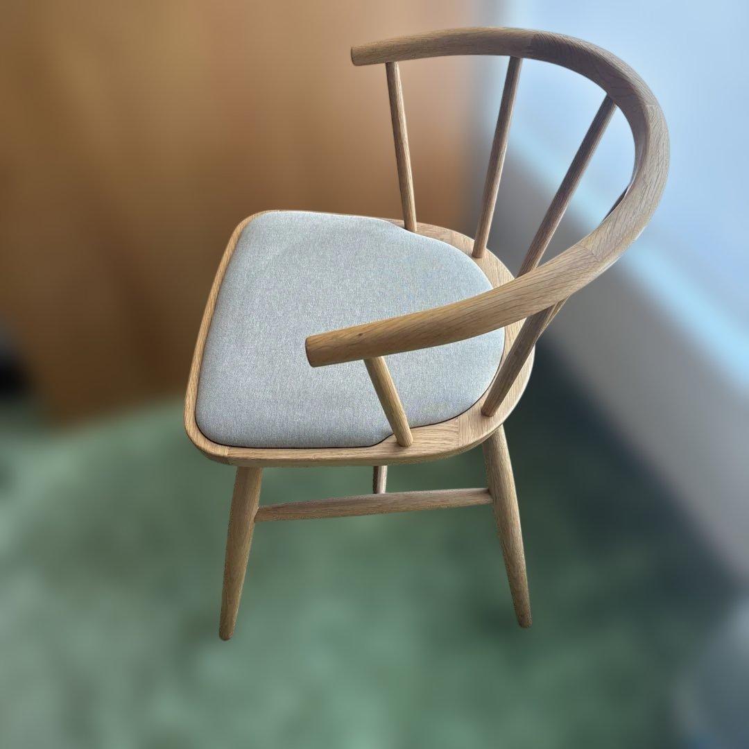 無印良品　オーク材　チェア　①