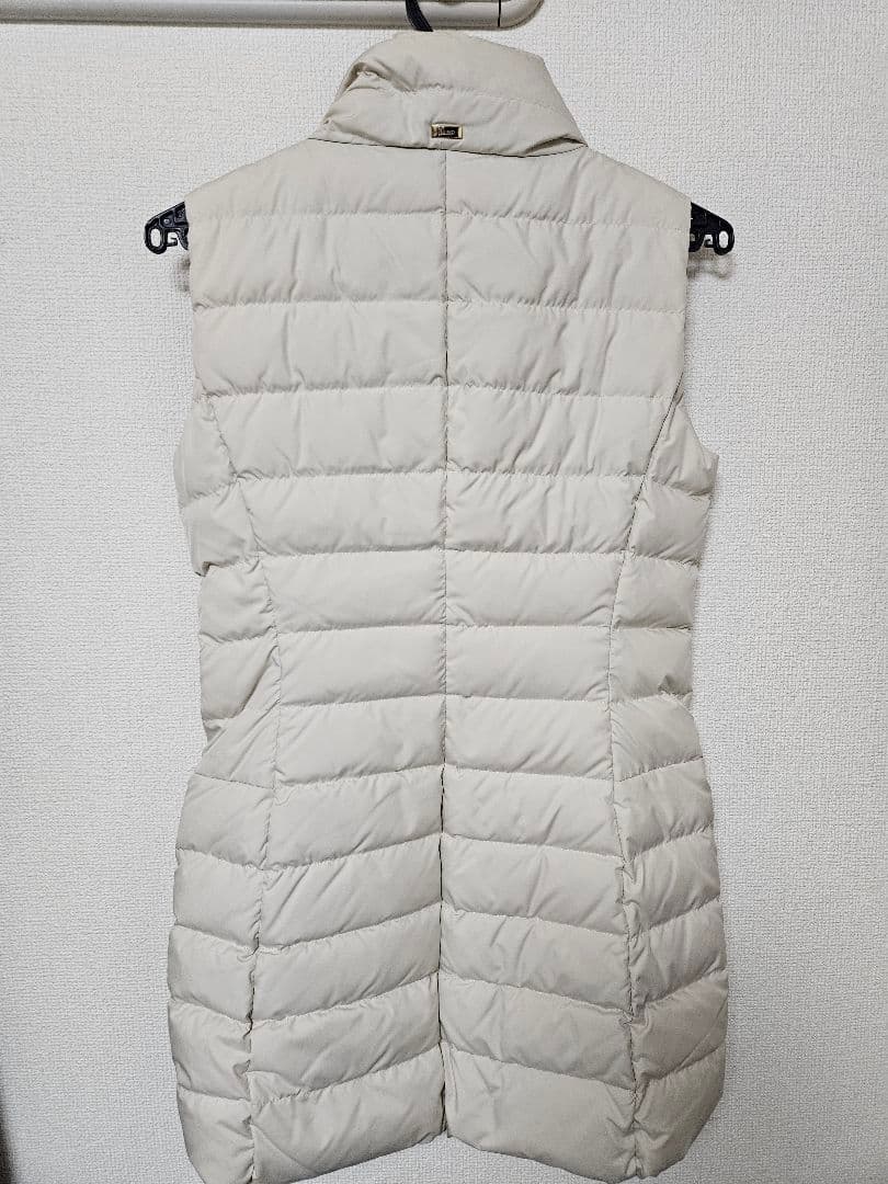 Herno アイボリー　ノースリーブ　ダウンベスト　40サイズ　ロング丈