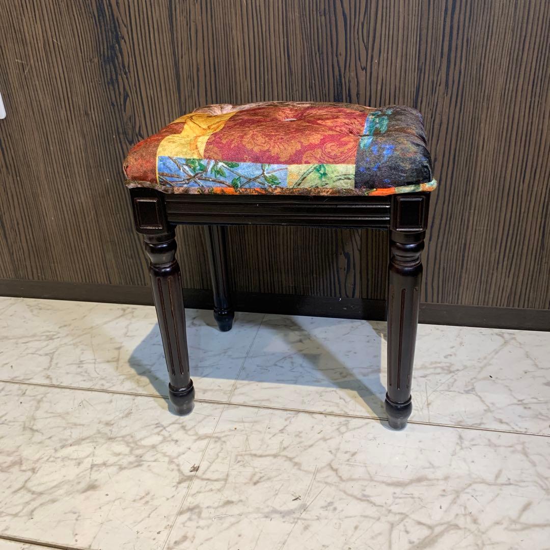 アンティーク　オットマン　スツール　②